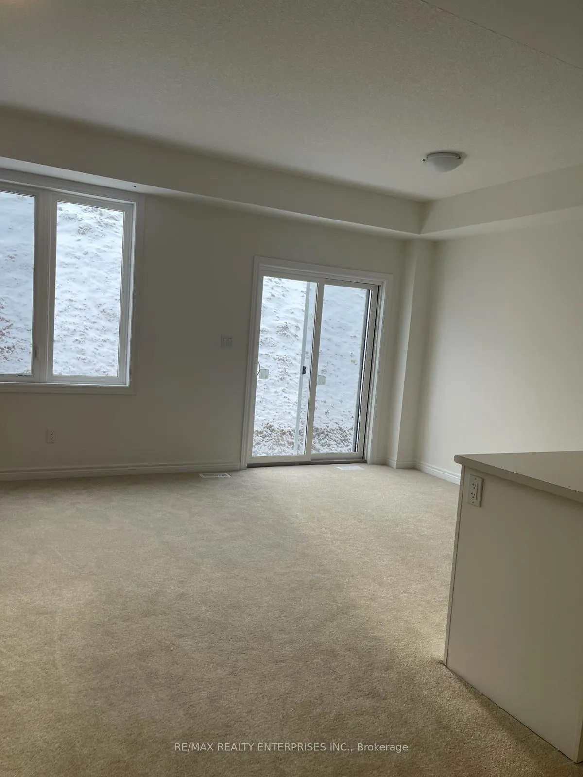 Photo 3 of 16 Vickers Road, Hamilton, Hill Park — HOMEH