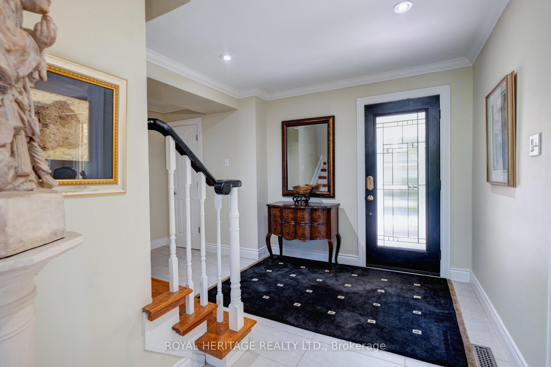 Photo 3 of 10 Anstead Crescent, Ajax, South West — HOMEH