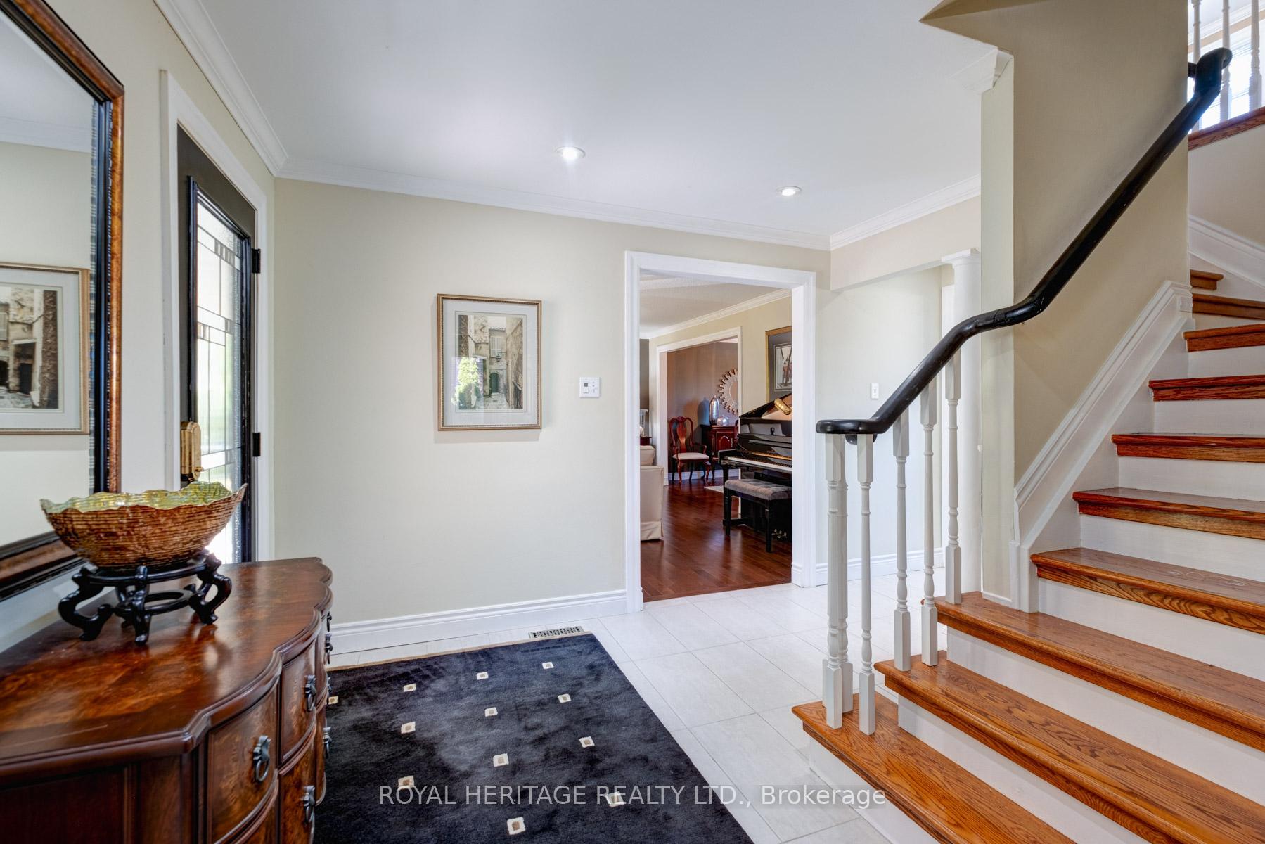 Photo 8 of 10 Anstead Crescent, Ajax, South West — HOMEH