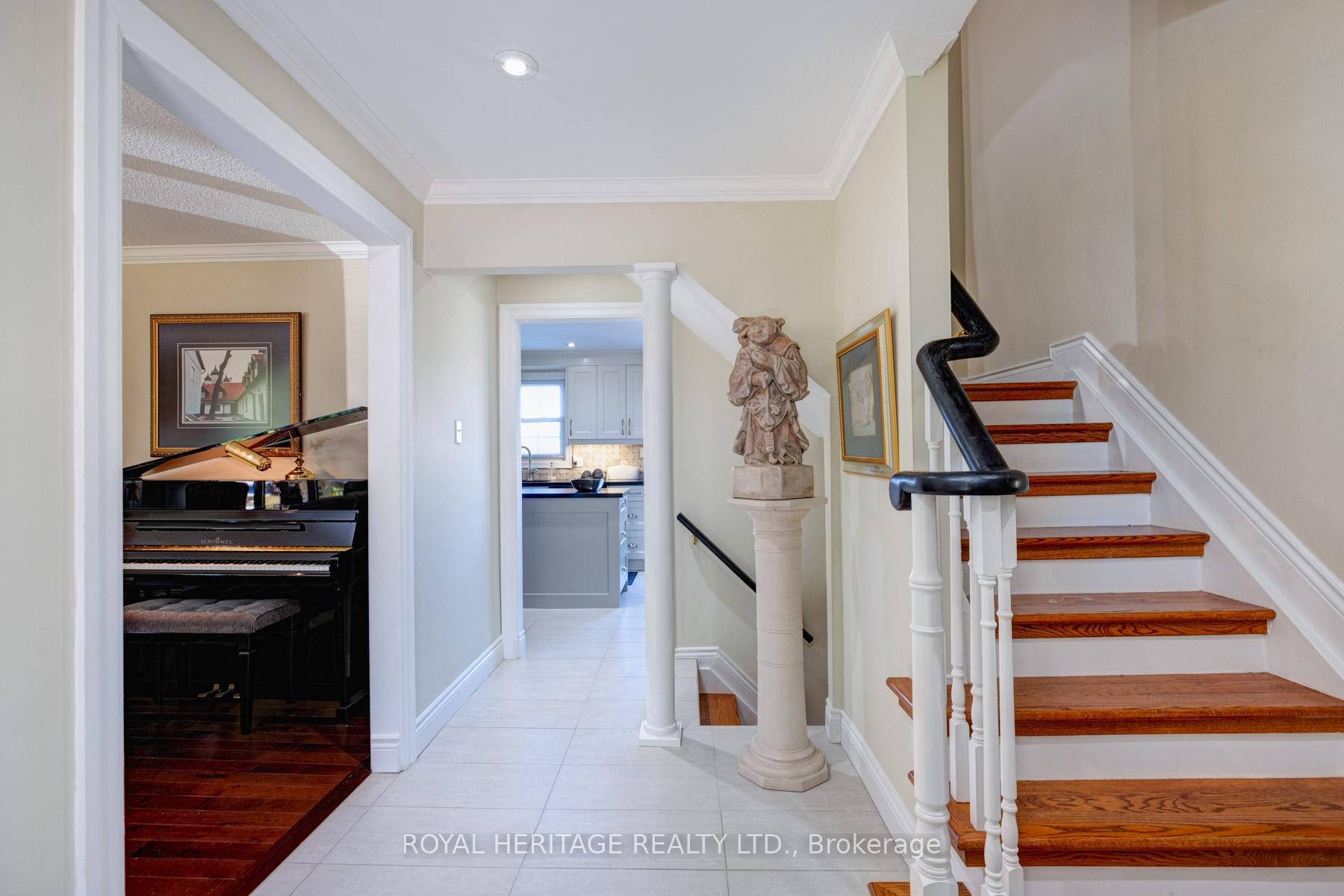 Photo 6 of 10 Anstead Crescent, Ajax, South West — HOMEH