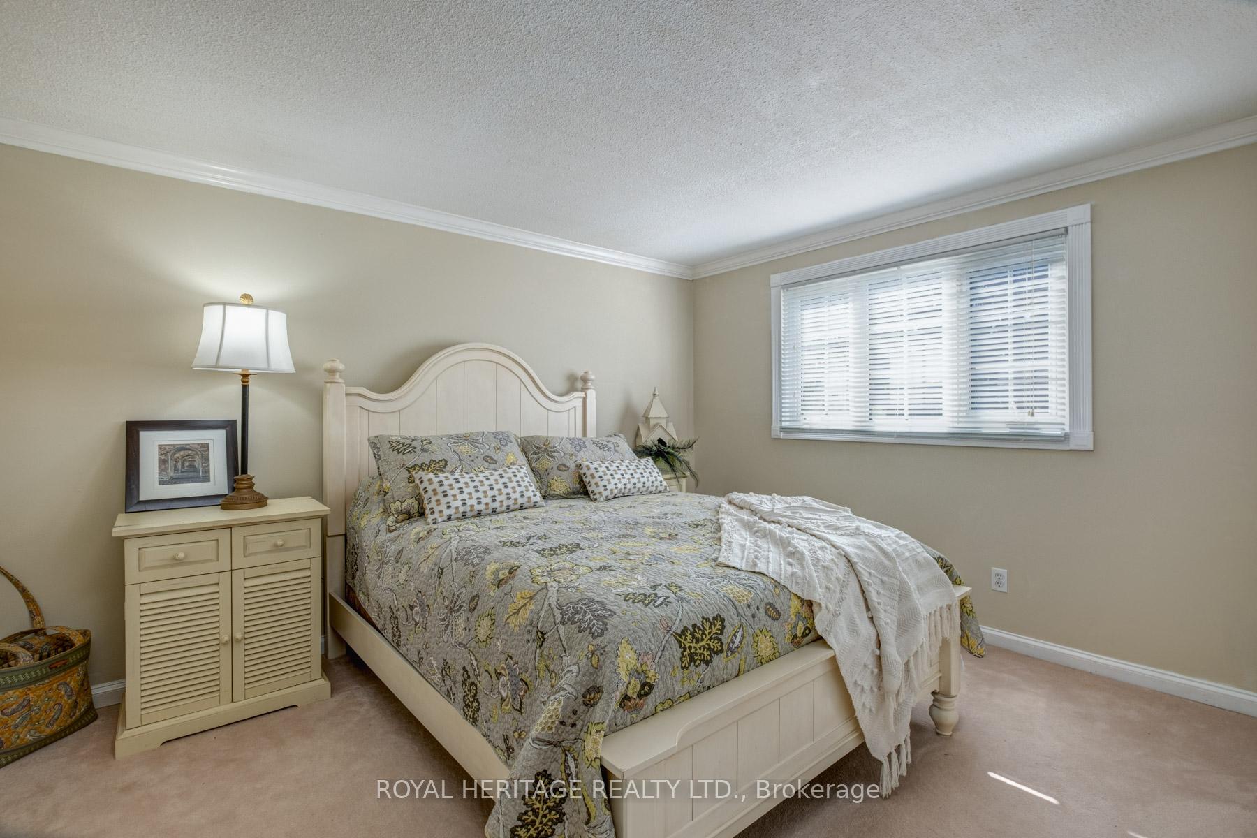 Photo 23 of 10 Anstead Crescent, Ajax, South West — HOMEH