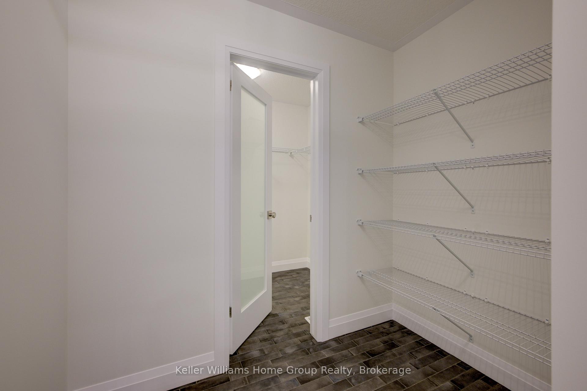 Photo 21 of 210 Carrington Drive, Guelph, Kortright West — HOMEH