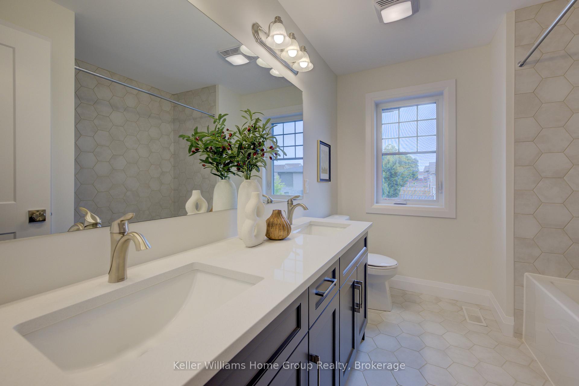 Photo 33 of 210 Carrington Drive, Guelph, Kortright West — HOMEH