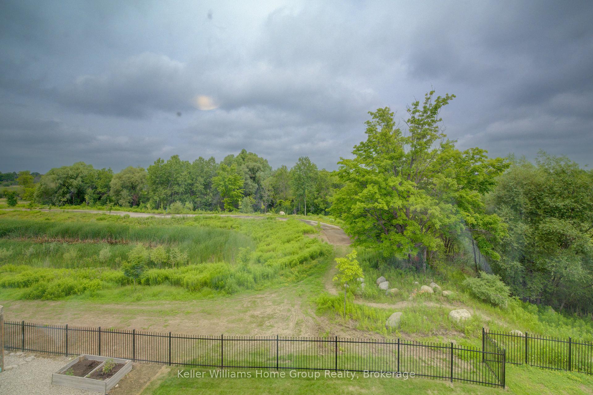 Photo 41 of 210 Carrington Drive, Guelph, Kortright West — HOMEH