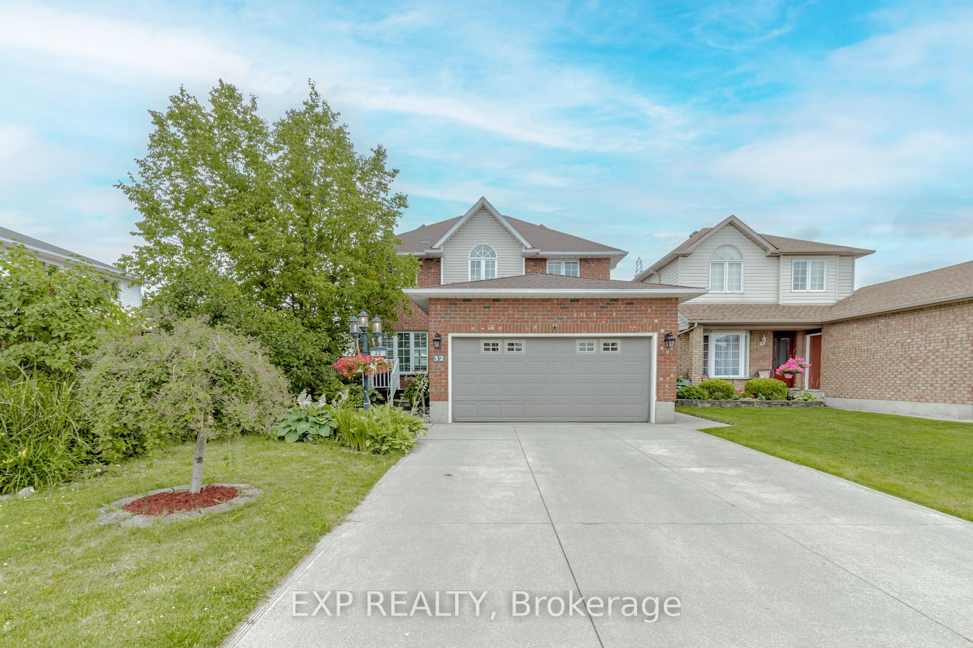 Front of 32 Vineberg Drive