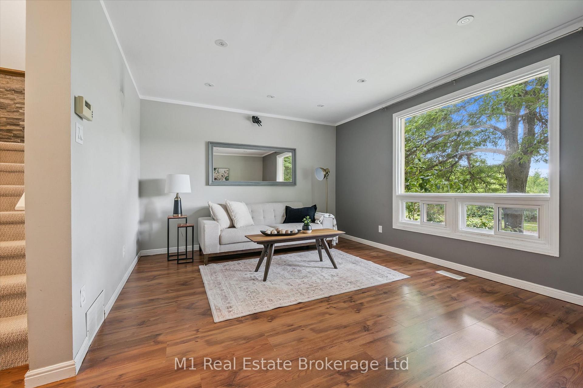 Photo 6 of 304 Cole Road, Guelph, Kortright West — HOMEH