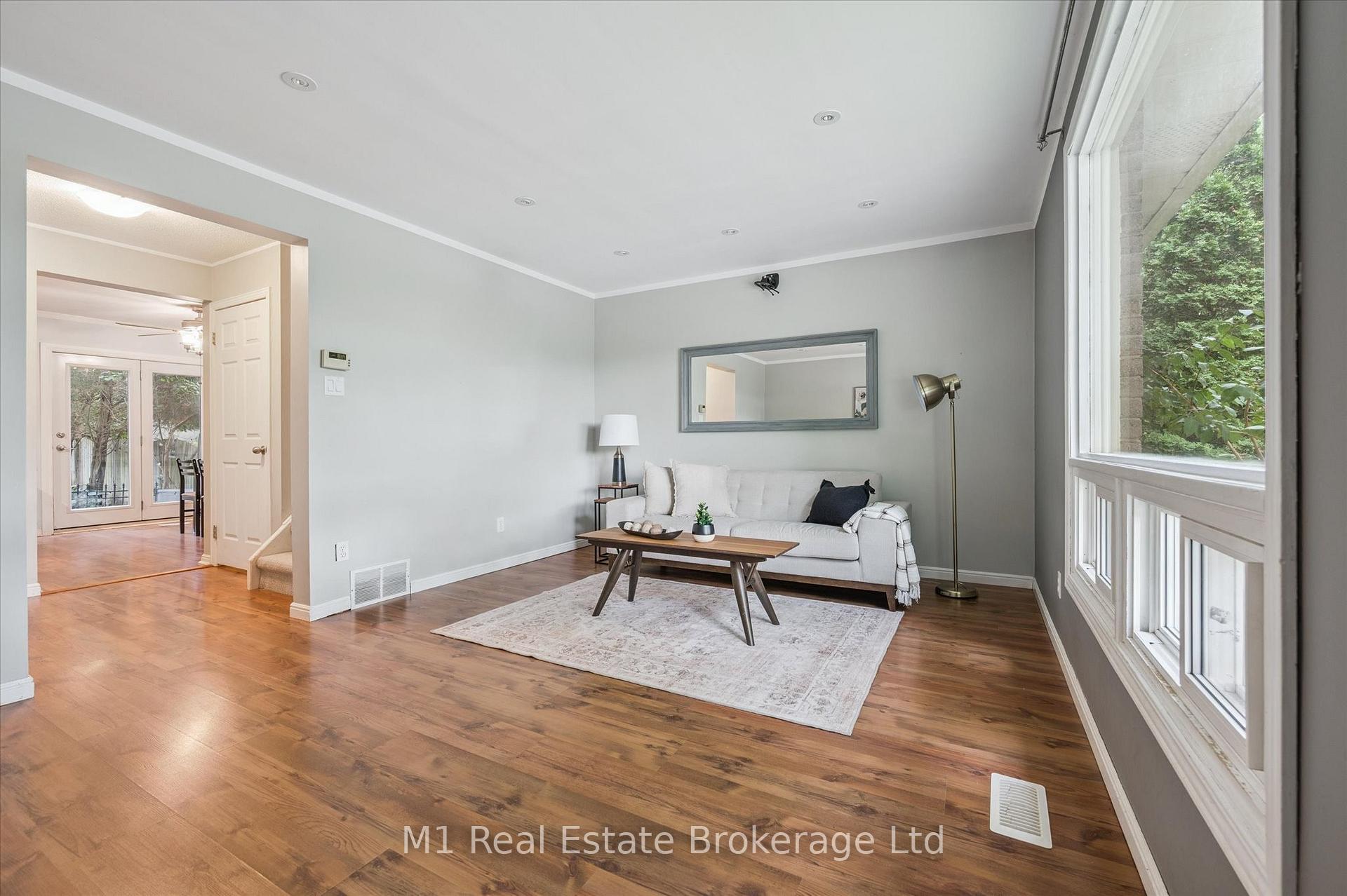 Photo 8 of 304 Cole Road, Guelph, Kortright West — HOMEH