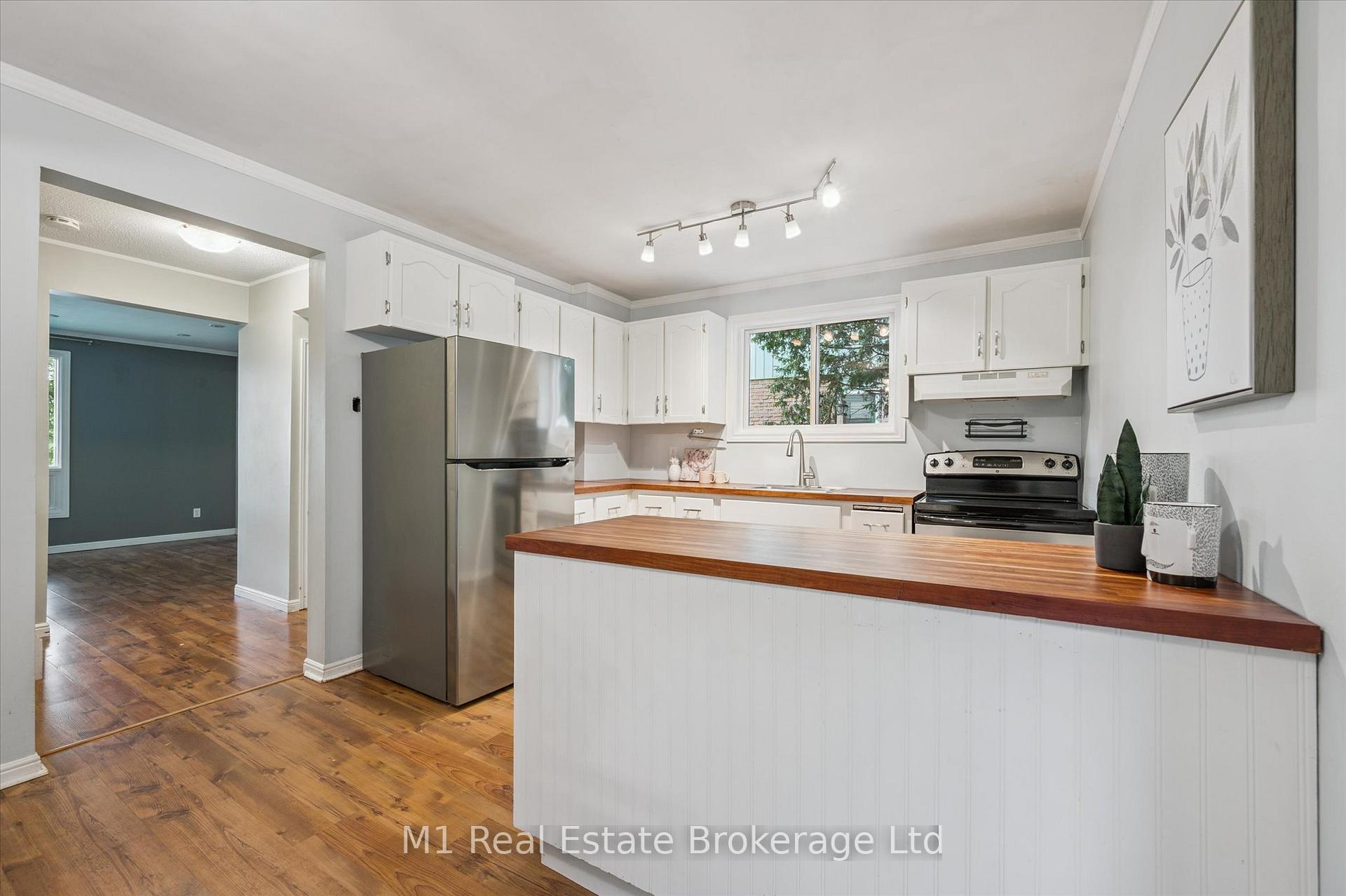 Photo 12 of 304 Cole Road, Guelph, Kortright West — HOMEH