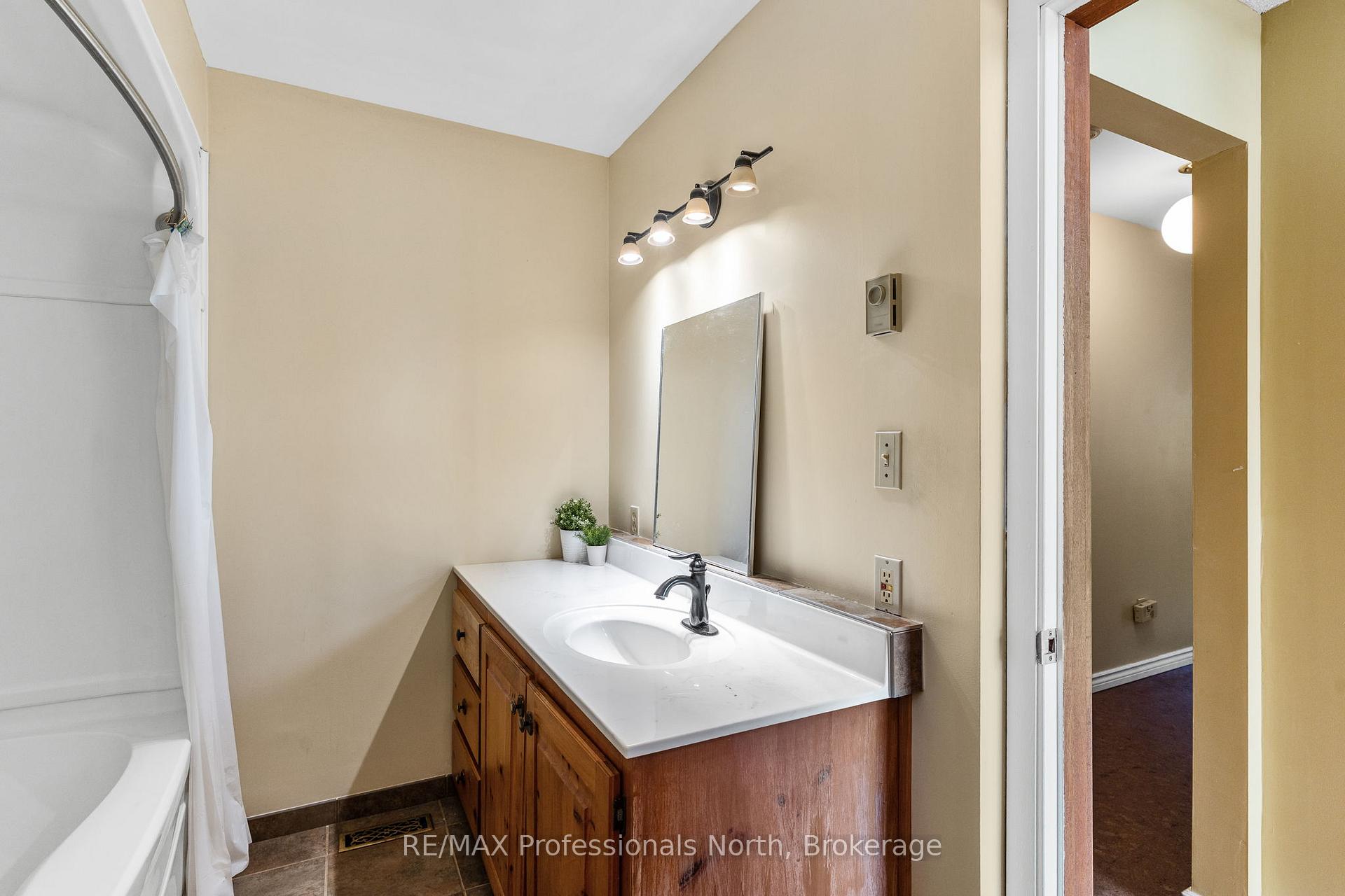 Photo 19 of 3539 County Road 21, Minden Hills, Minden — HOMEH