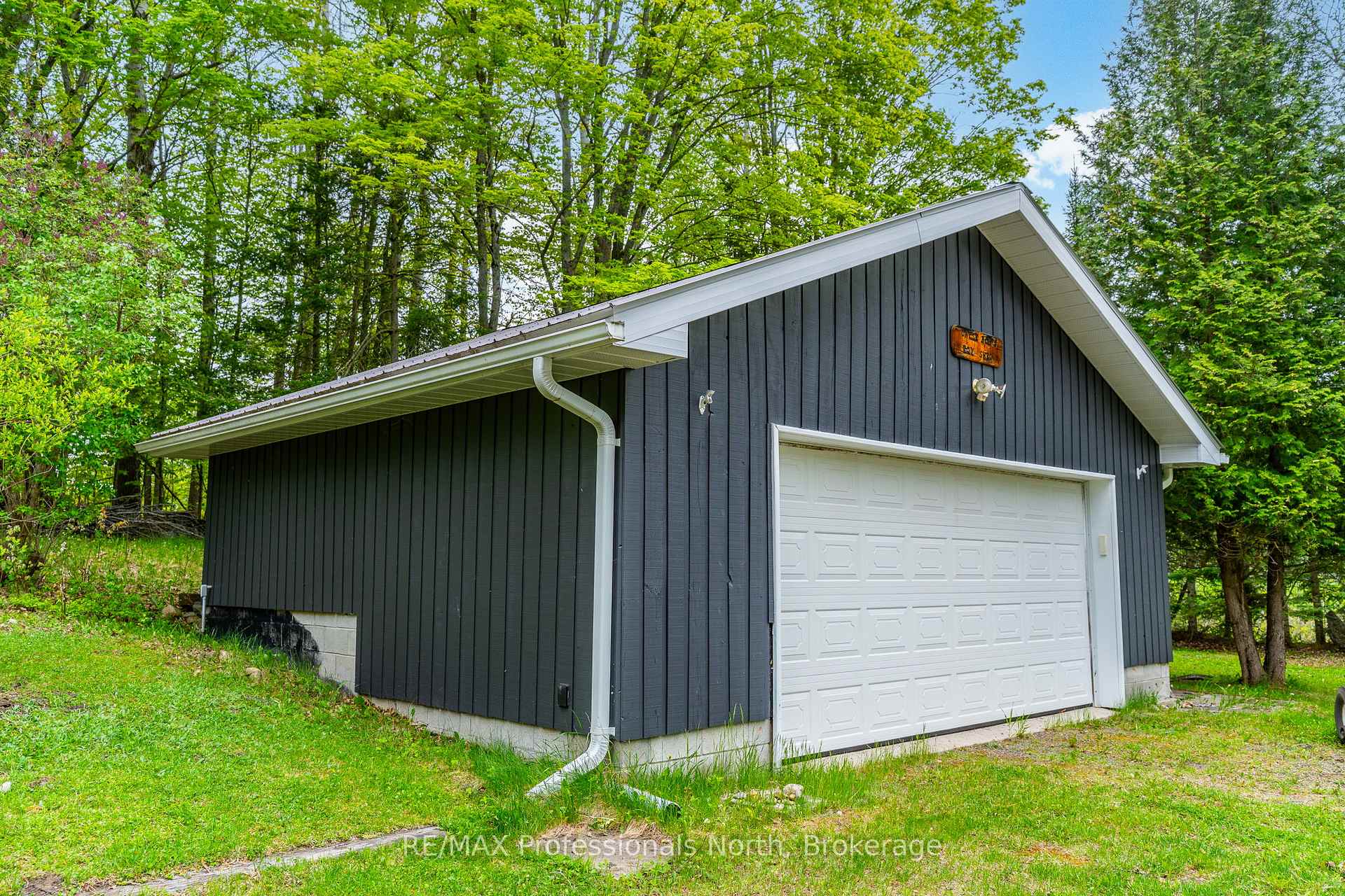 Photo 35 of 3539 County Road 21, Minden Hills, Minden — HOMEH
