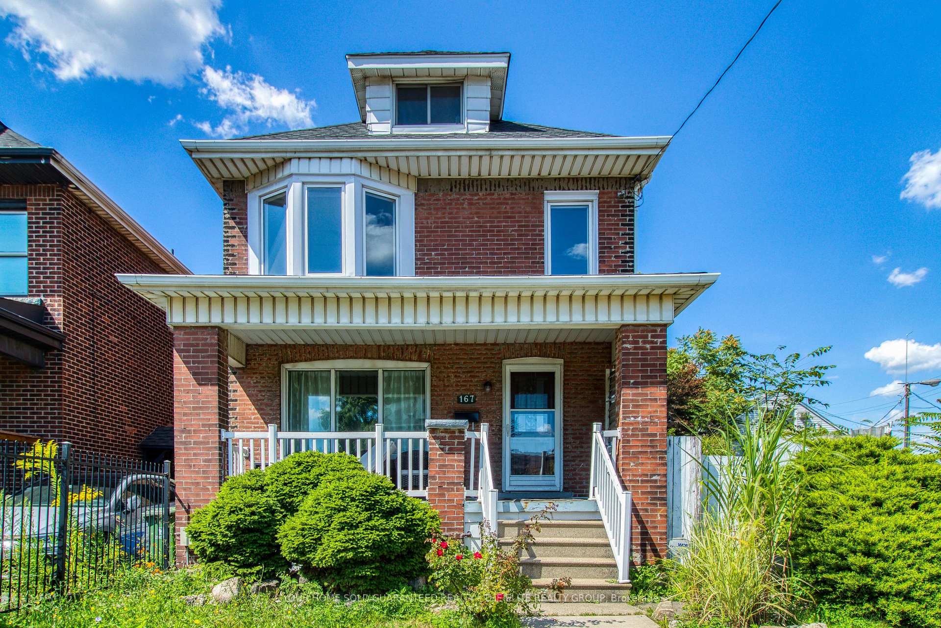 Front of 167 Balsam Avenue N