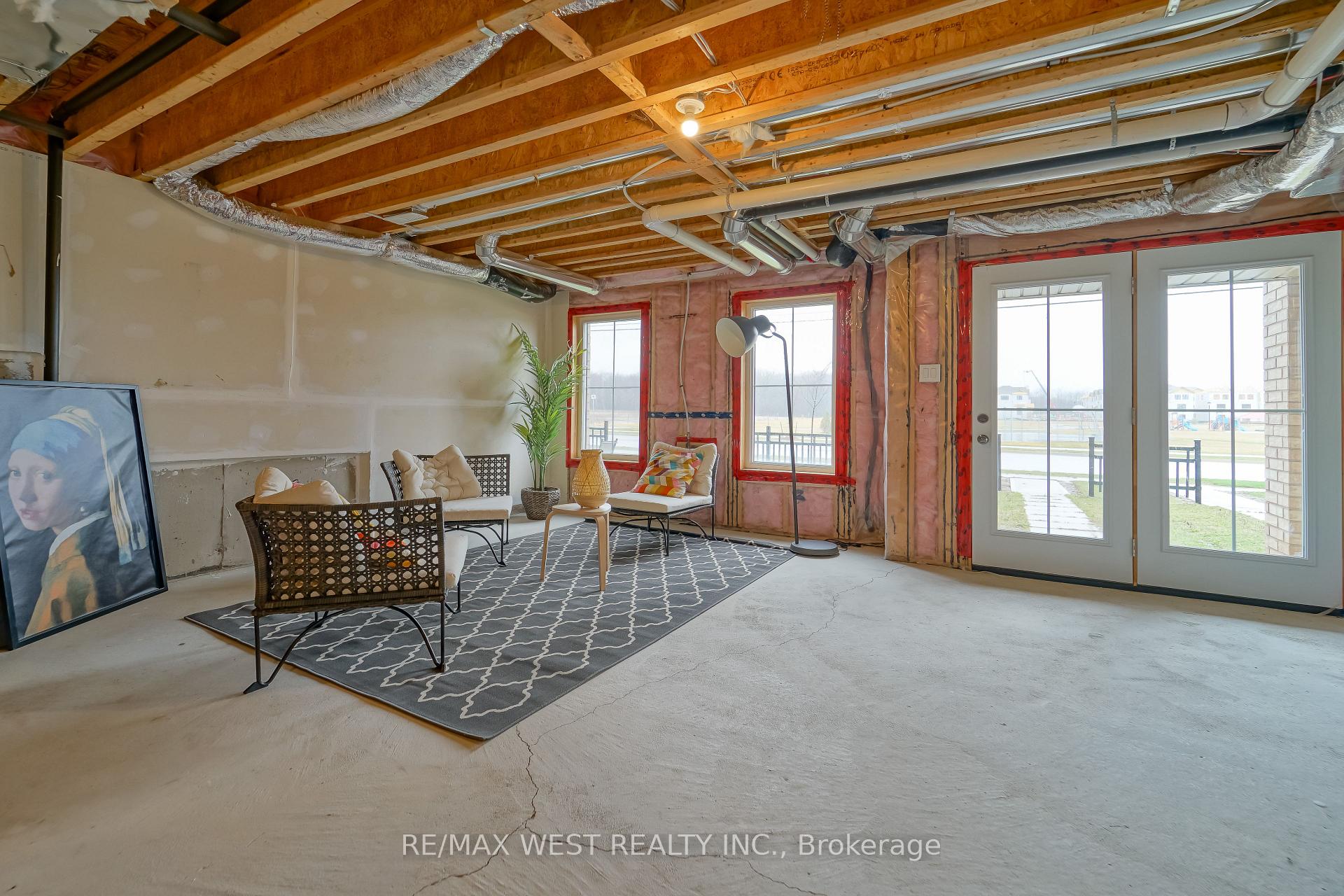 Photo 28 of 74 Pagebrook Crescent, Hamilton, Stoney Creek Mountain — HOMEH