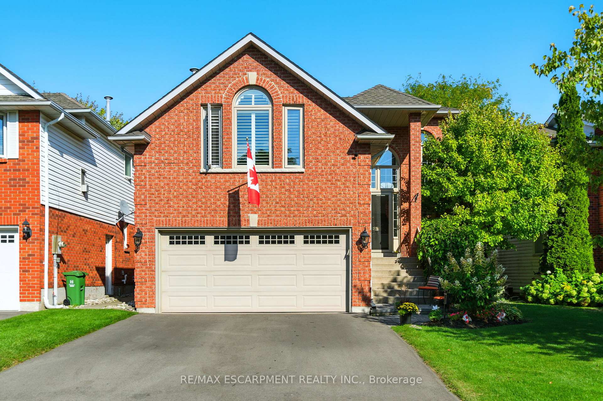 Front of 36 Pinecreek Road