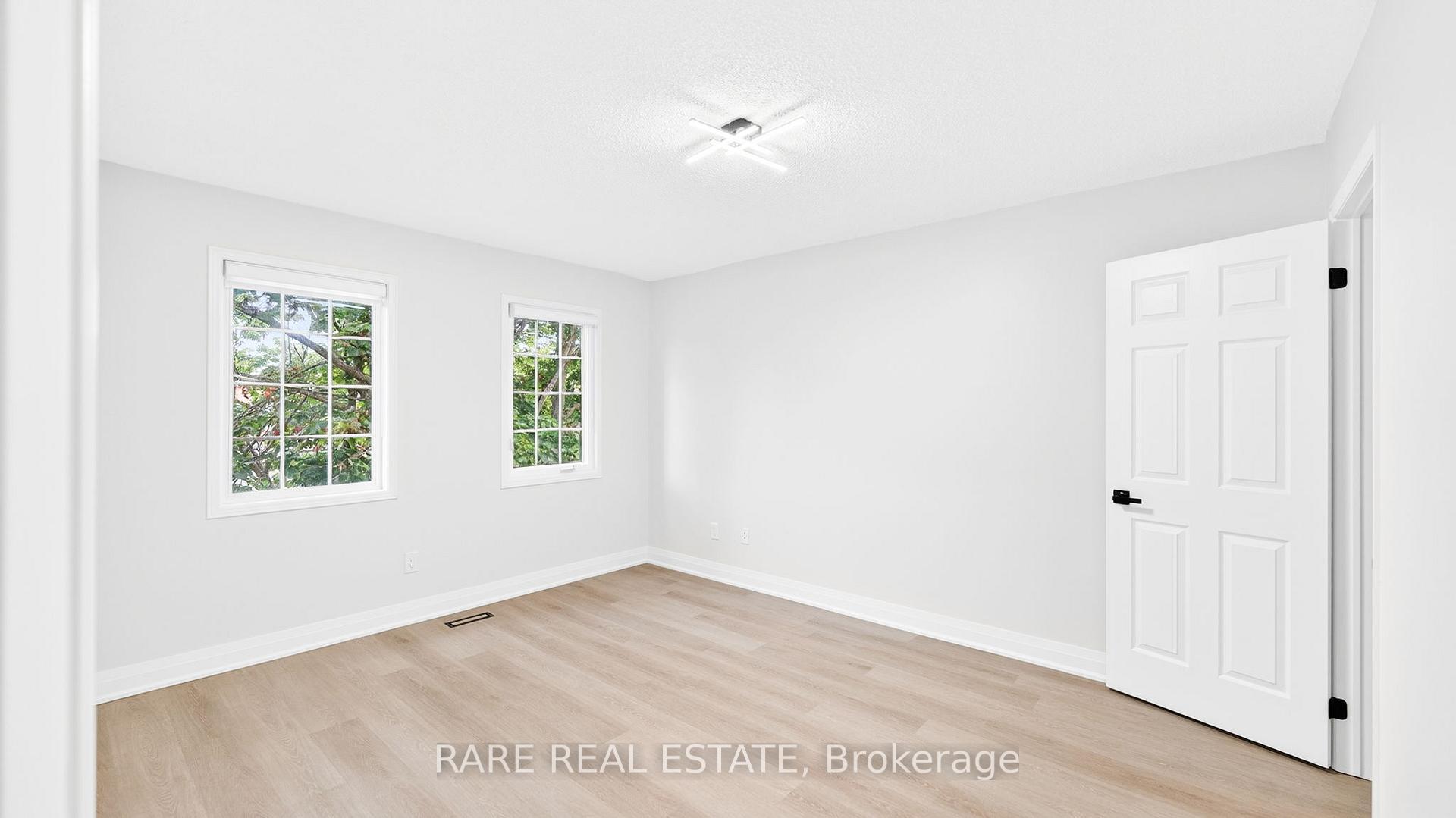 Photo 10 of 6 Carmichael Drive, Whitby, Pringle Creek — HOMEH