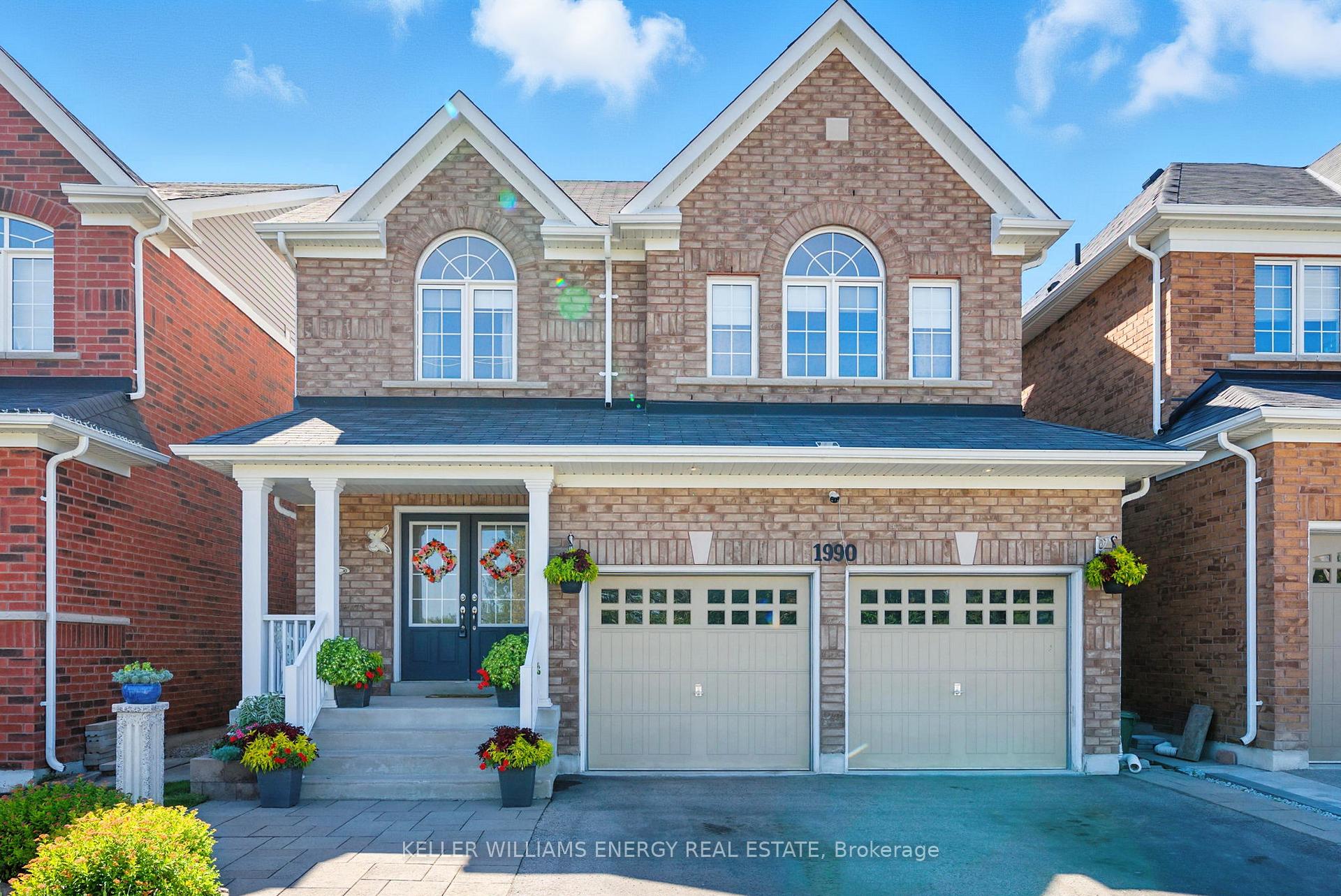 Front of 1990 Hunking Drive