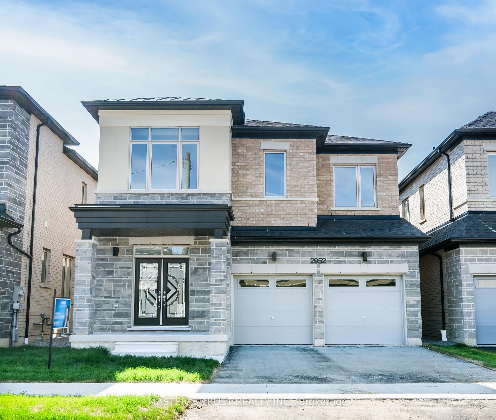 Front of 2952 Grindstone Crescent