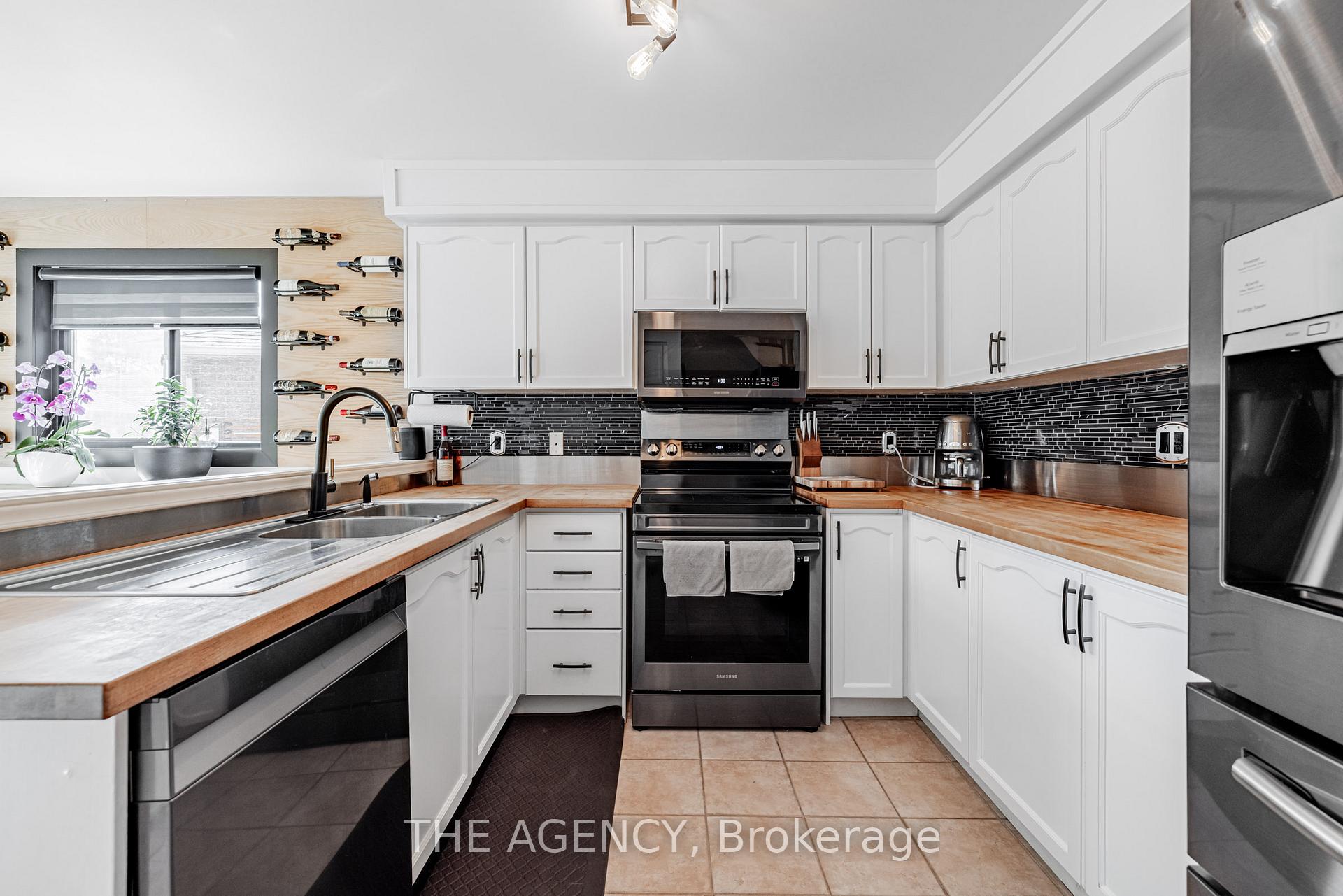 Photo 8 of 45 Castle Park Boulevard, Vaughan, Sonoma Heights — HOMEH