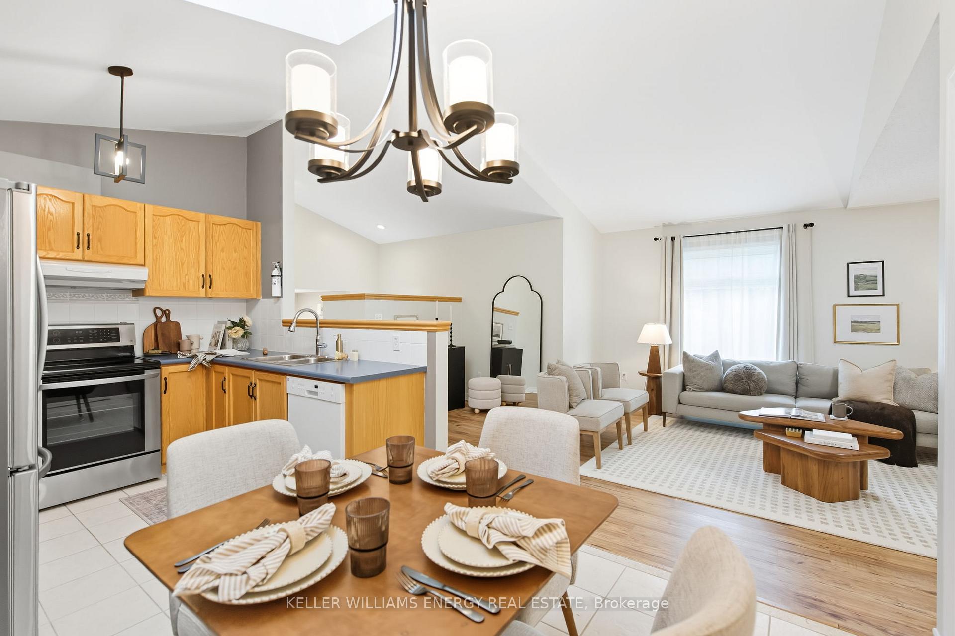 Photo 10 of 1 Daiseyfield Avenue, Clarington, Courtice — HOMEH