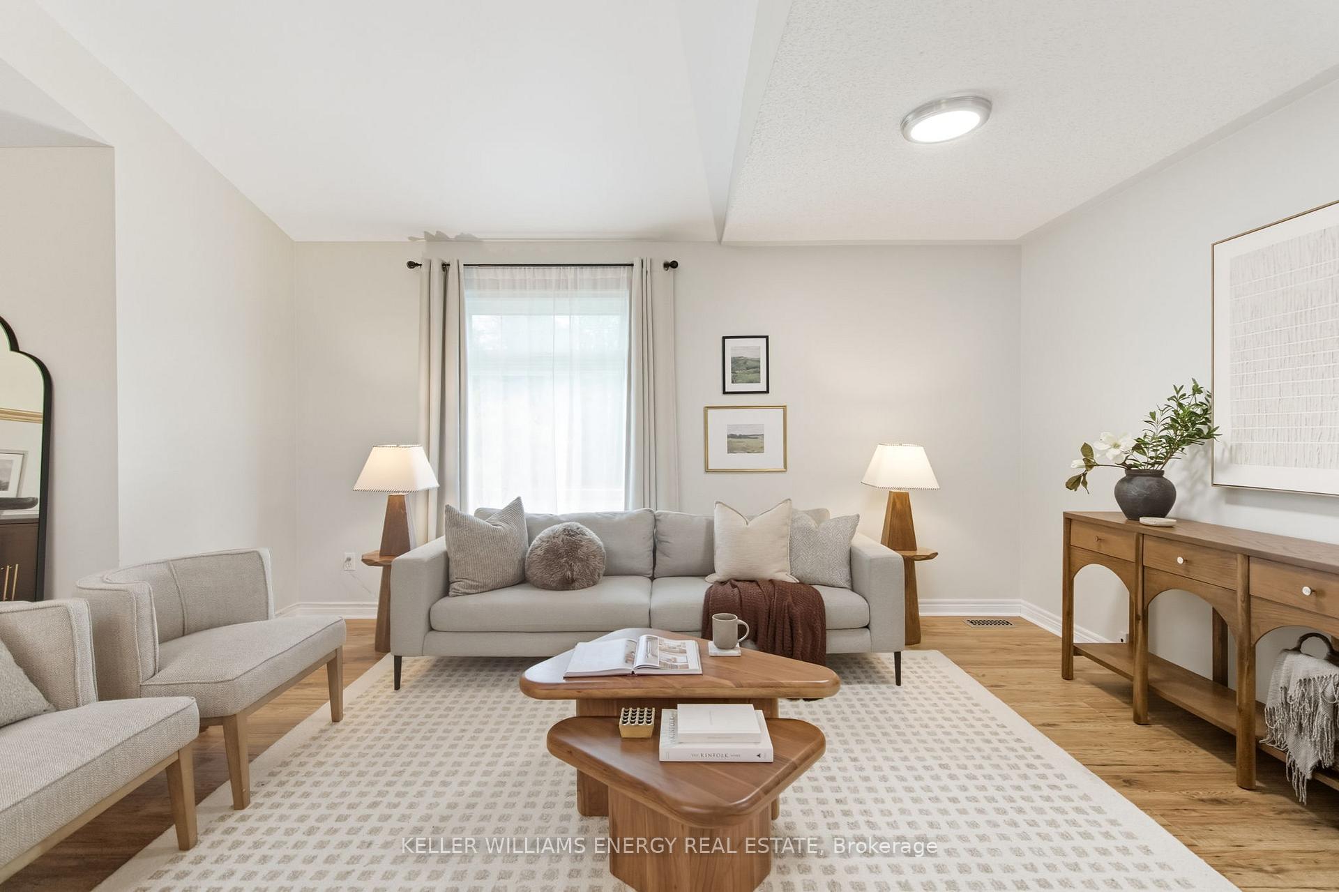 Photo 13 of 1 Daiseyfield Avenue, Clarington, Courtice — HOMEH