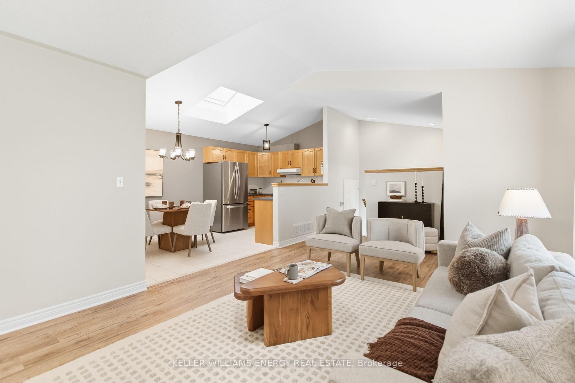 Photo 15 of 1 Daiseyfield Avenue, Clarington, Courtice — HOMEH