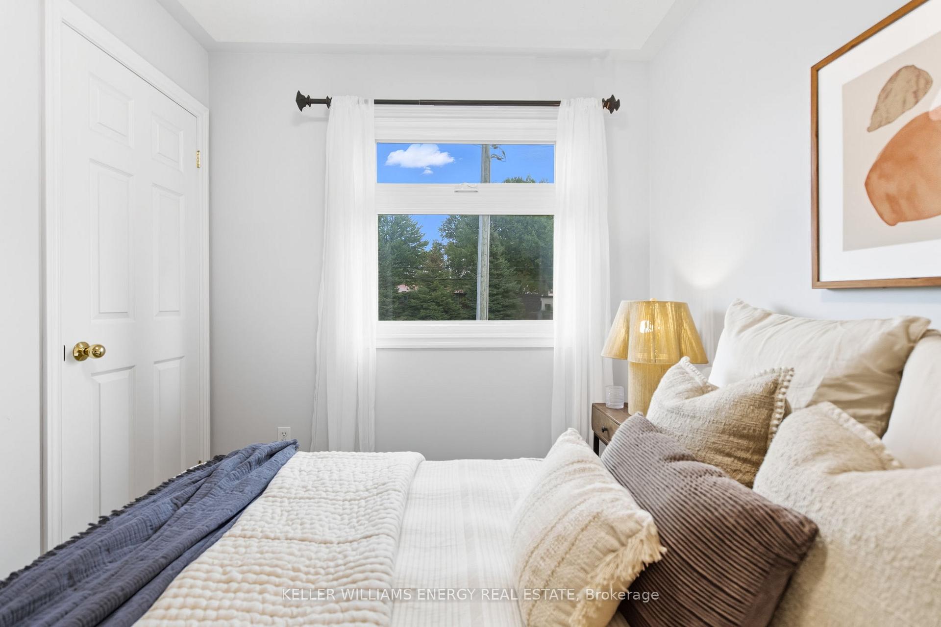 Photo 23 of 1 Daiseyfield Avenue, Clarington, Courtice — HOMEH