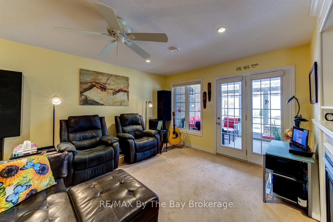Photo 17 of 45 Meadow Lane, Wasaga Beach — HOMEH