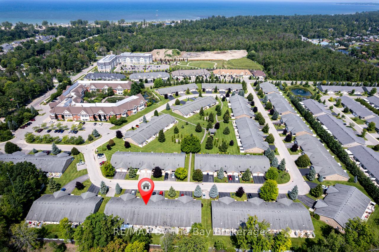 Photo 24 of 45 Meadow Lane, Wasaga Beach — HOMEH