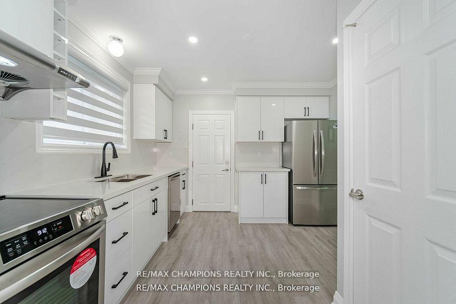 Photo 15 of 53 Beechwood Crescent, Brampton, Avondale — HOMEH