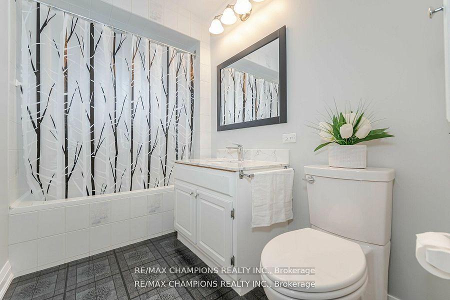Photo 19 of 53 Beechwood Crescent, Brampton, Avondale — HOMEH