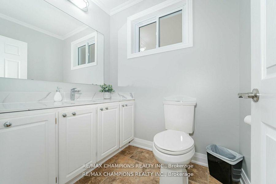 Photo 37 of 53 Beechwood Crescent, Brampton, Avondale — HOMEH