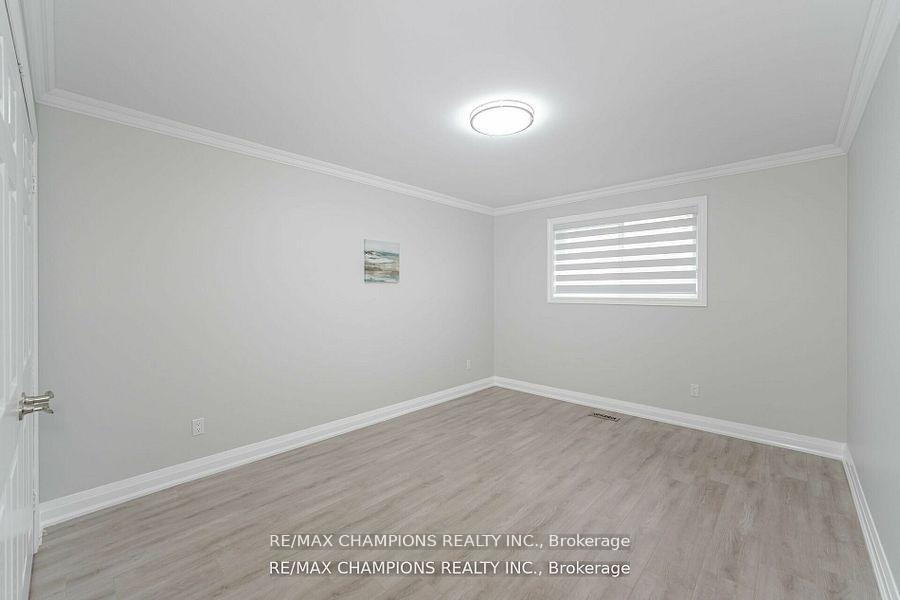 Photo 22 of 53 Beechwood Crescent, Brampton, Avondale — HOMEH