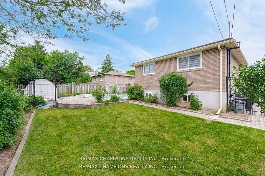 Photo 31 of 53 Beechwood Crescent, Brampton, Avondale — HOMEH