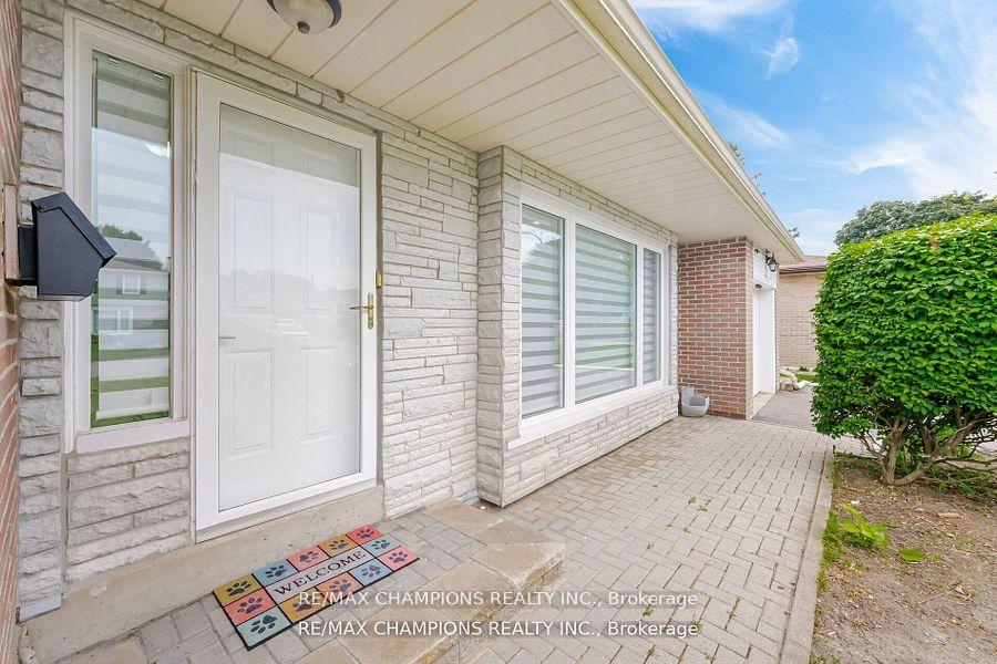 Photo 29 of 53 Beechwood Crescent, Brampton, Avondale — HOMEH