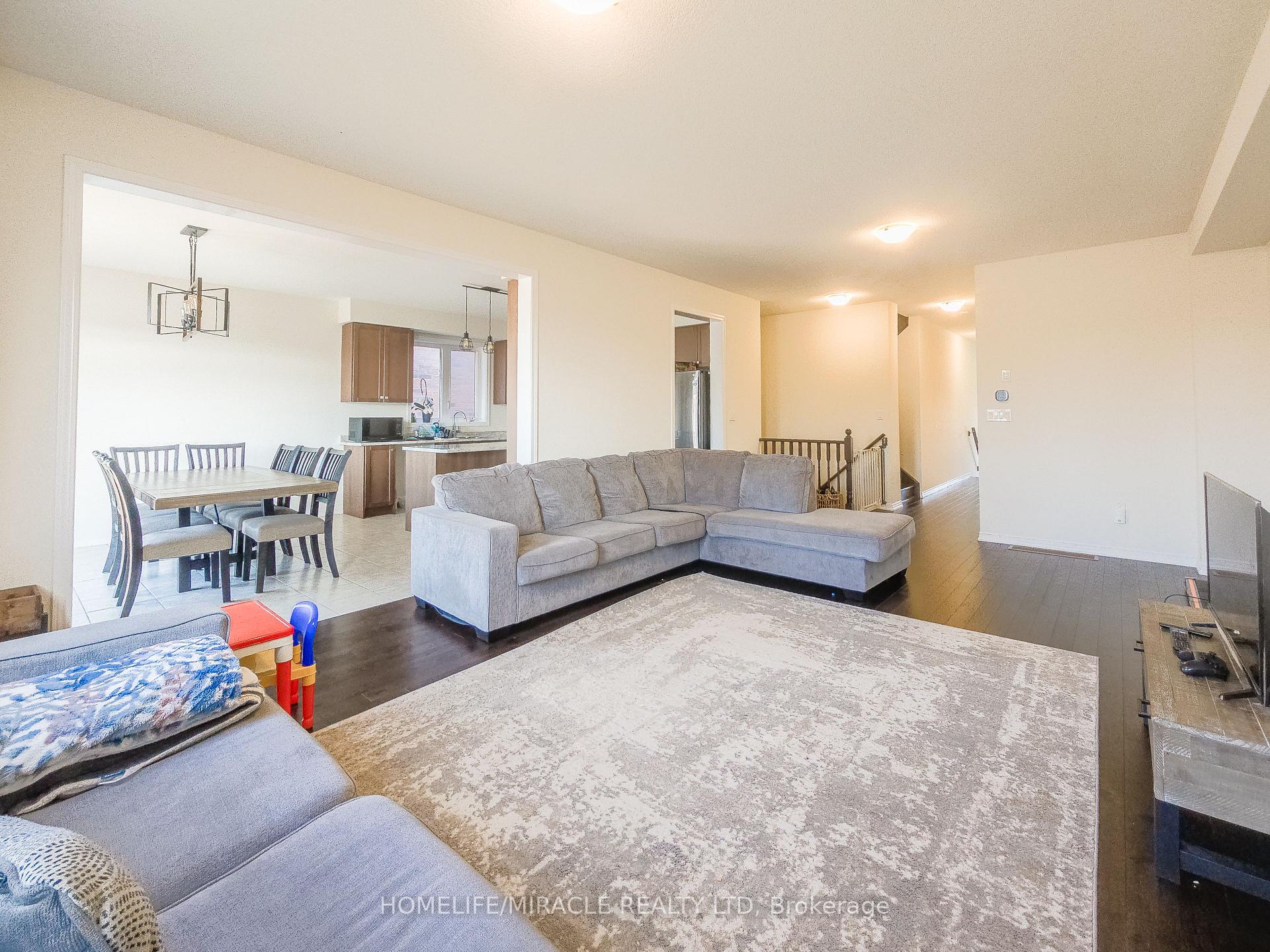 Photo 6 of 48 Esther Crescent, Thorold, Hurricane/Merrittville — HOMEH