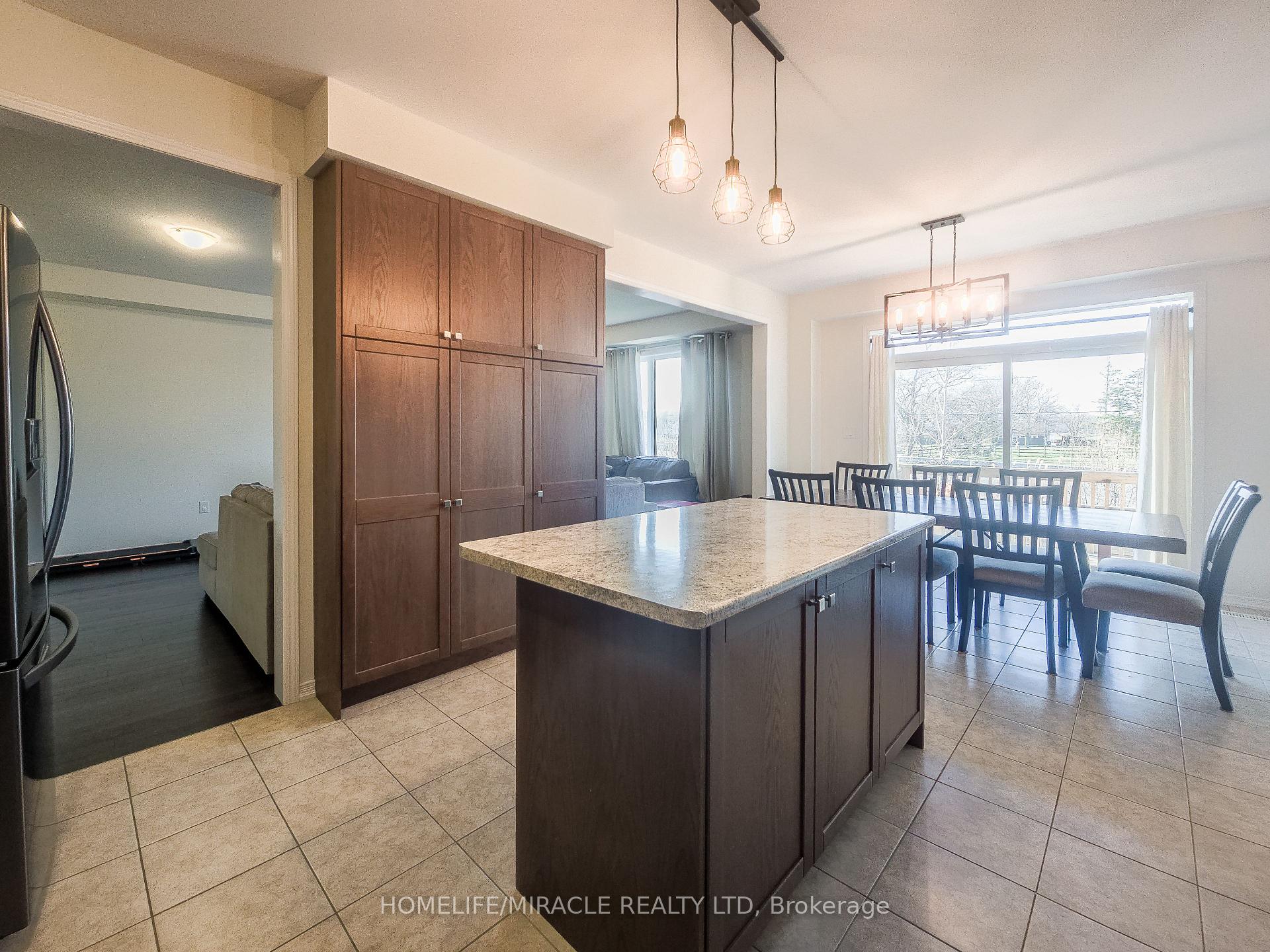 Photo 13 of 48 Esther Crescent, Thorold, Hurricane/Merrittville — HOMEH