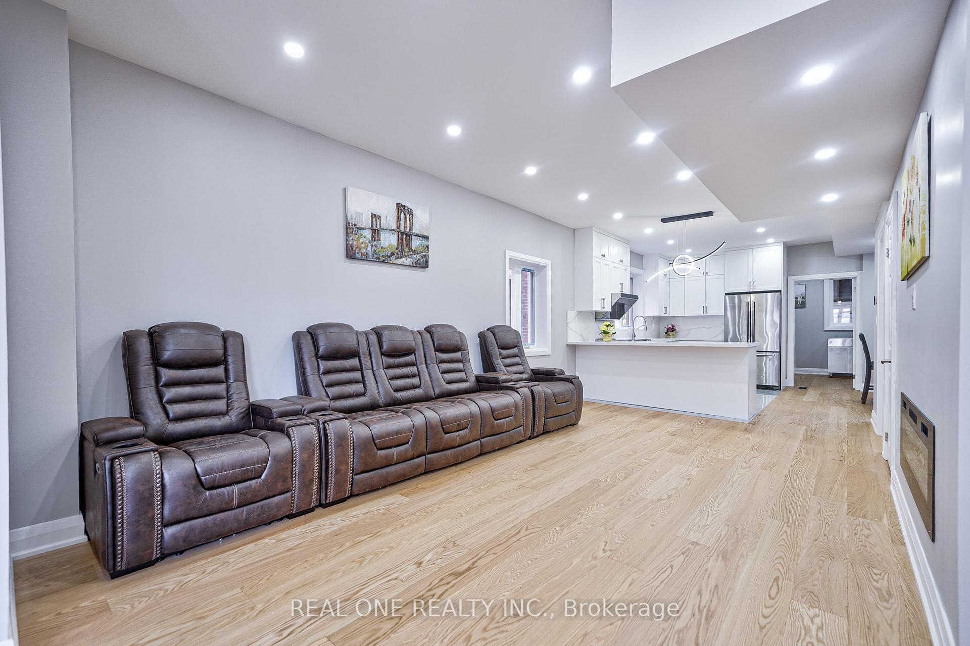 Photo 3 of 157 Glenholme Avenue, Toronto, Oakwood Village — HOMEH