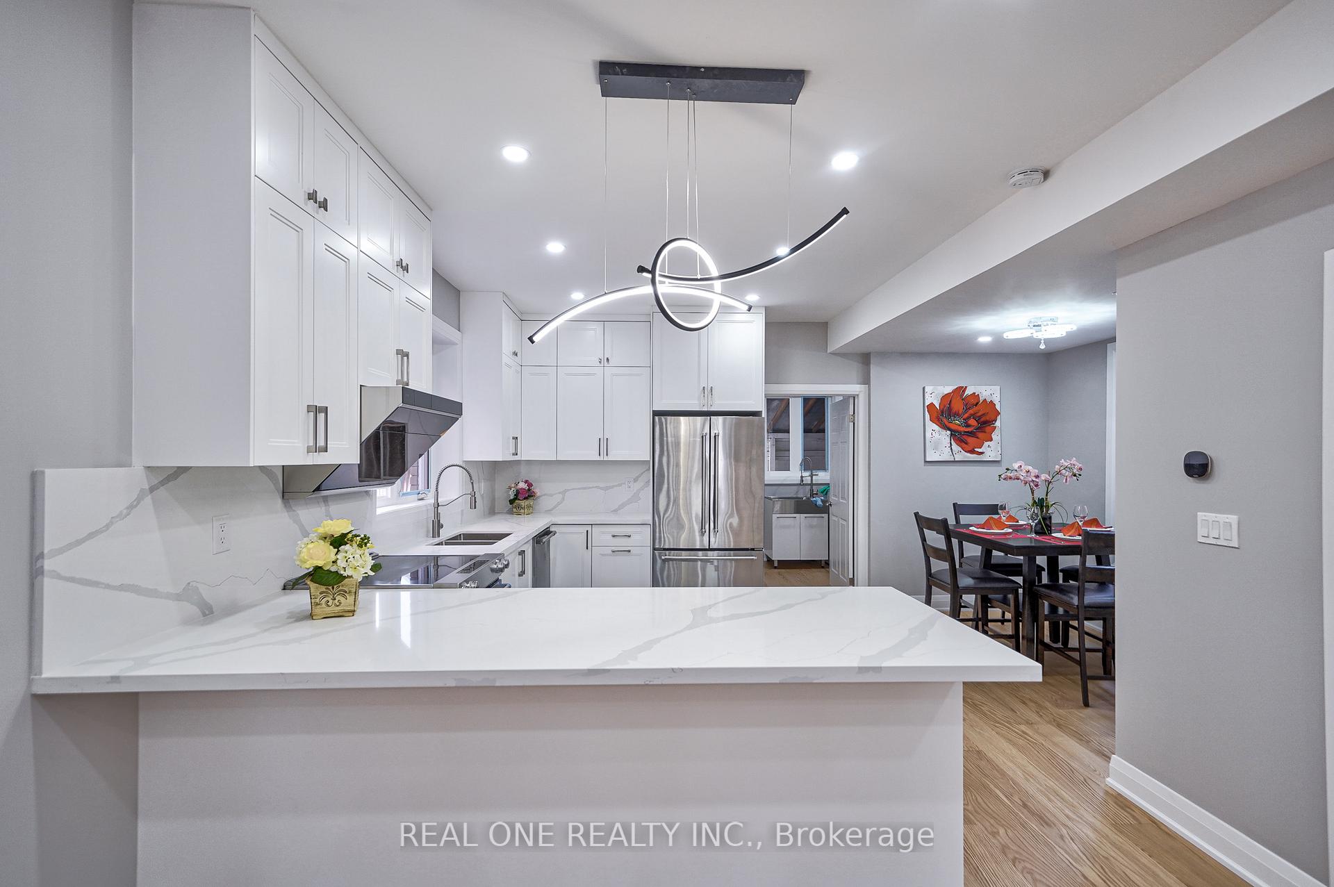 Photo 10 of 157 Glenholme Avenue, Toronto, Oakwood Village — HOMEH
