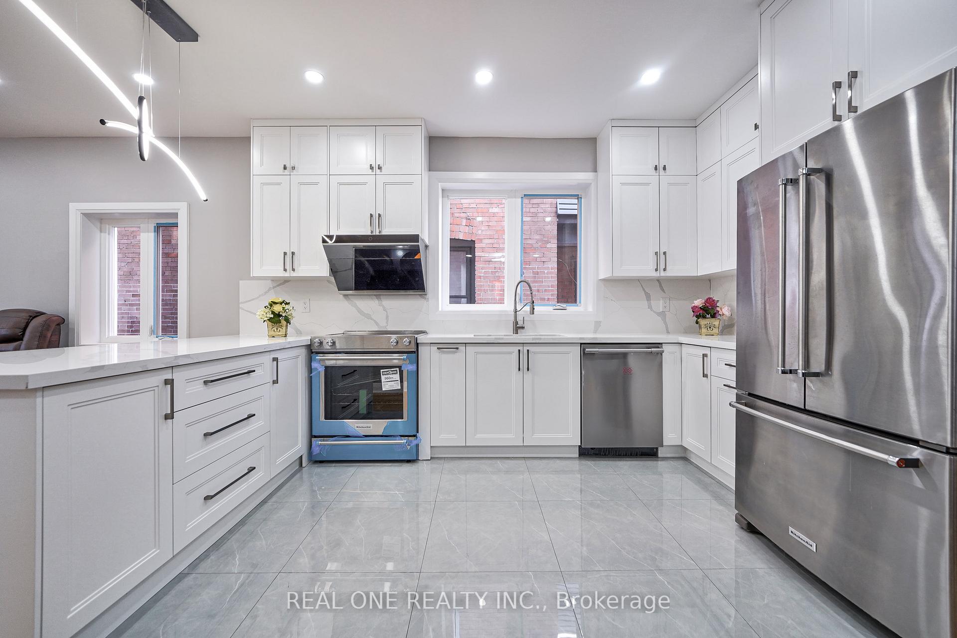 Photo 12 of 157 Glenholme Avenue, Toronto, Oakwood Village — HOMEH
