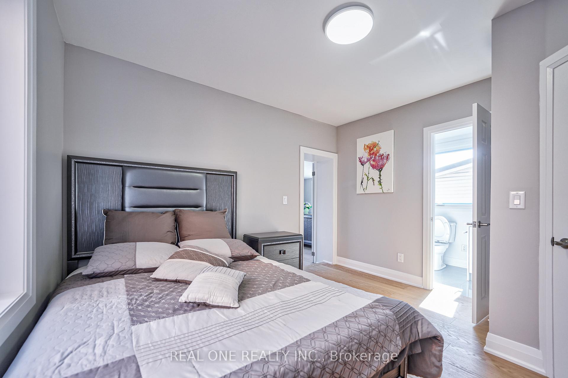 Photo 25 of 157 Glenholme Avenue, Toronto, Oakwood Village — HOMEH
