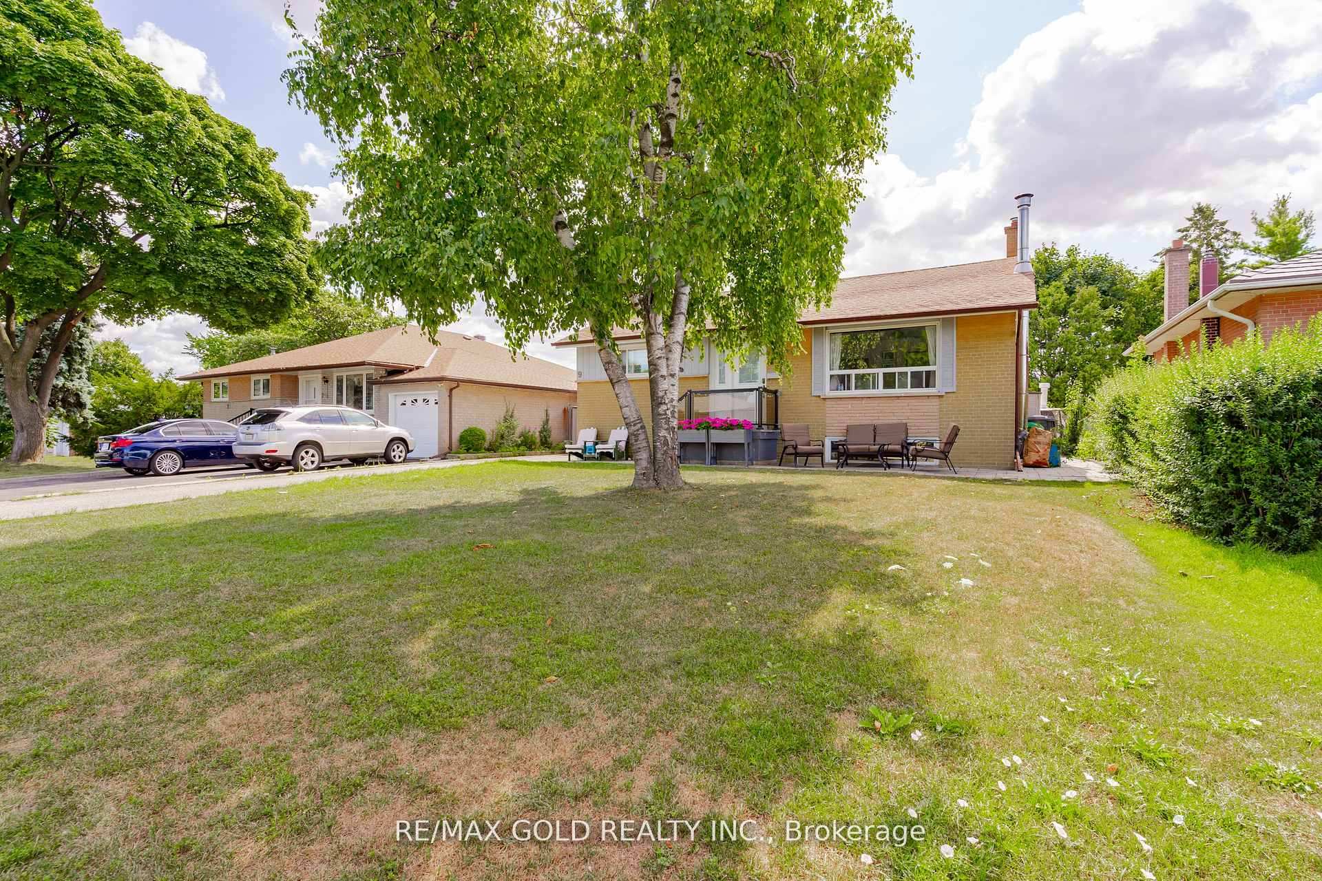 Front of 9 Ashwood Crescent