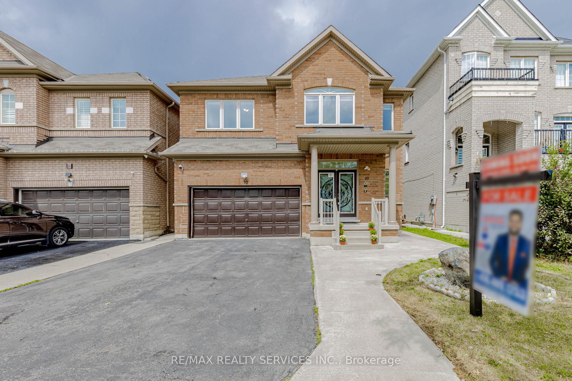Front of 10 Cedarsprings Way