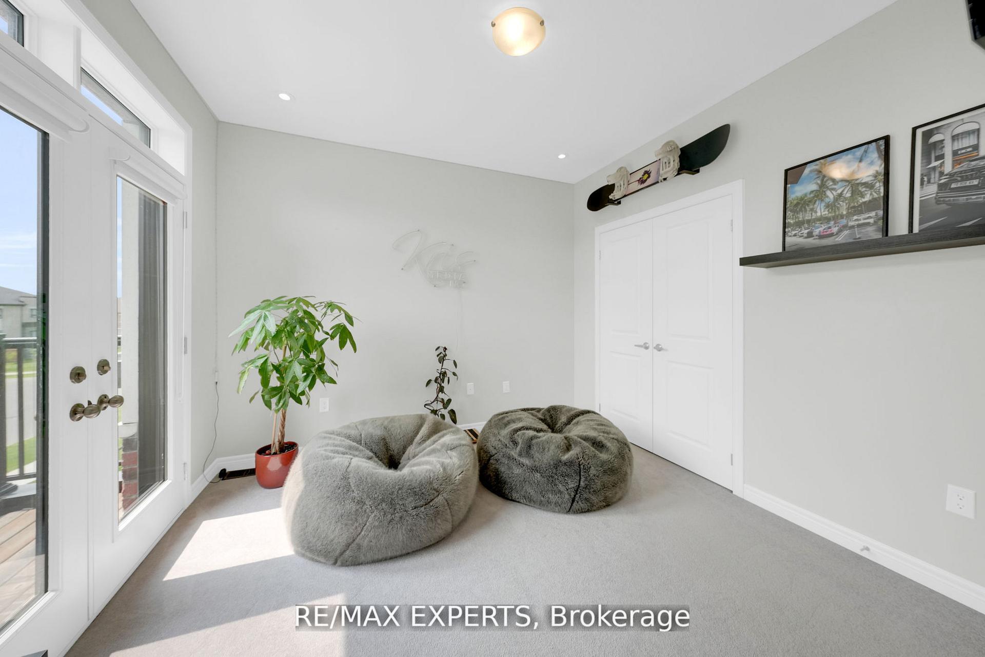 Photo 38 of 74 Ryerson Drive, Vaughan, Kleinburg — HOMEH