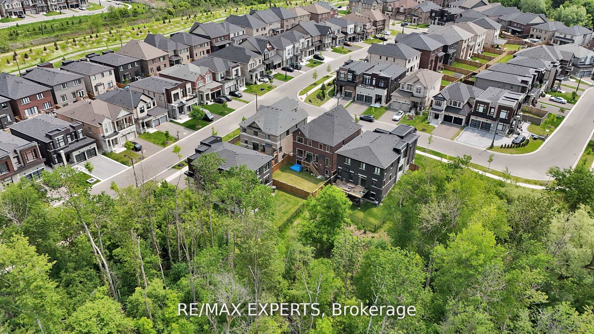 Photo 37 of 74 Ryerson Drive, Vaughan, Kleinburg — HOMEH