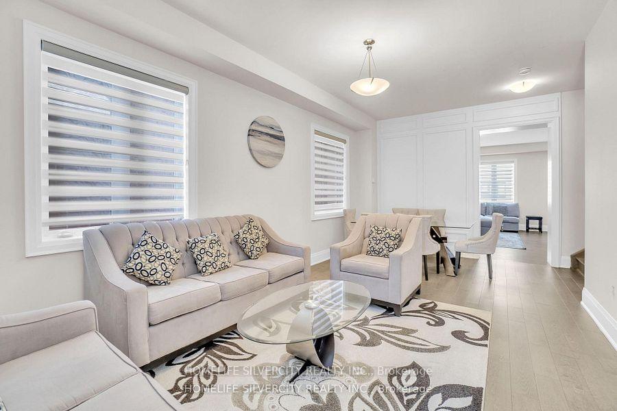 Photo 4 of 43 Michener Drive, Brampton, Sandringham-Wellington North — HOMEH