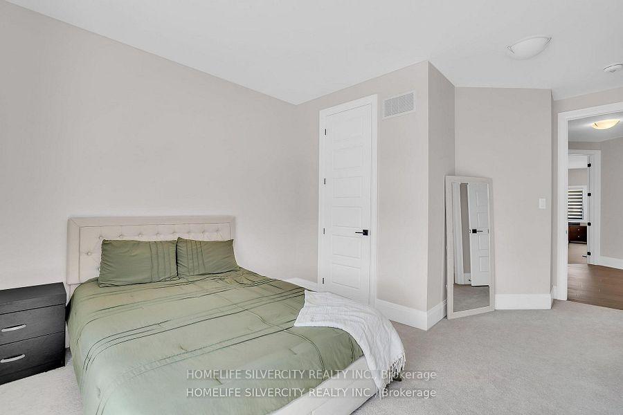 Photo 15 of 43 Michener Drive, Brampton, Sandringham-Wellington North — HOMEH