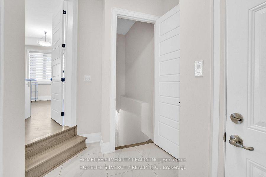 Photo 32 of 43 Michener Drive, Brampton, Sandringham-Wellington North — HOMEH