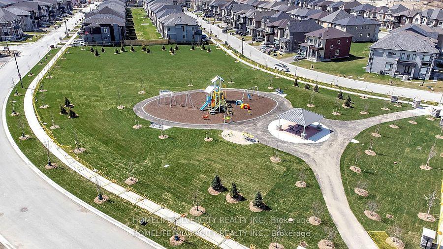 Photo 37 of 43 Michener Drive, Brampton, Sandringham-Wellington North — HOMEH