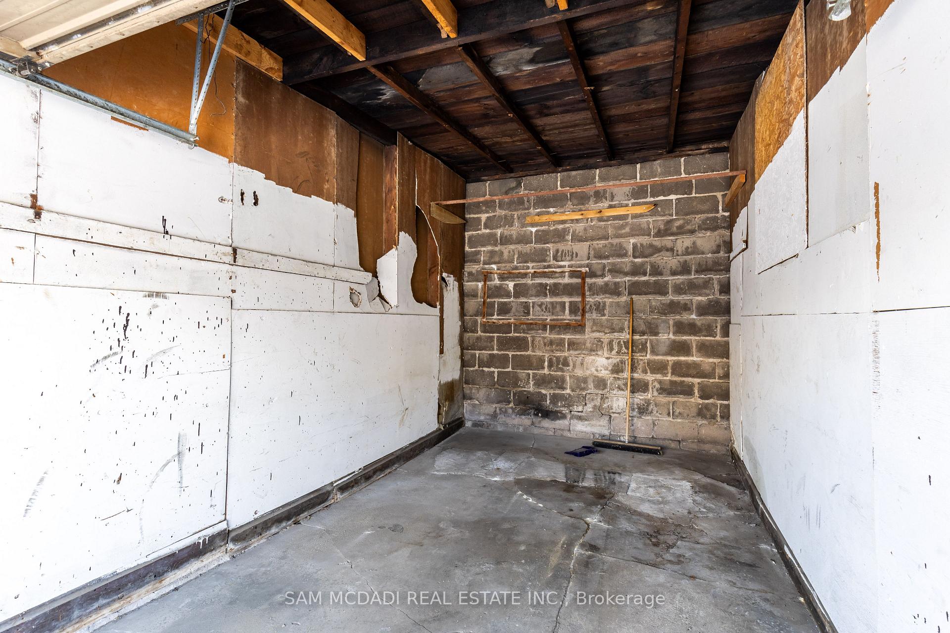 Photo 18 of 107 Robert Street, Hamilton, Beasley — HOMEH