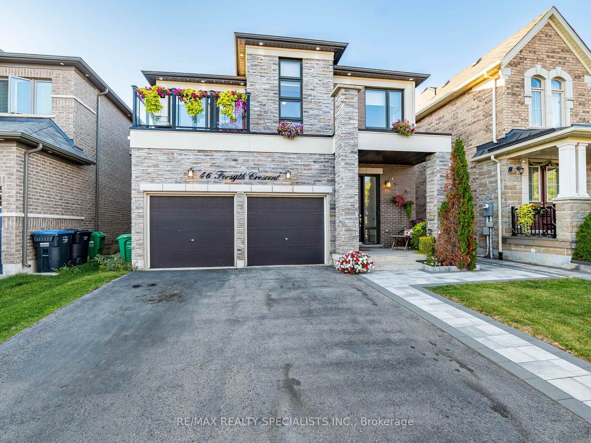 Photo 2 of 46 Forsyth Crescent, Brampton, Credit Valley — HOMEH