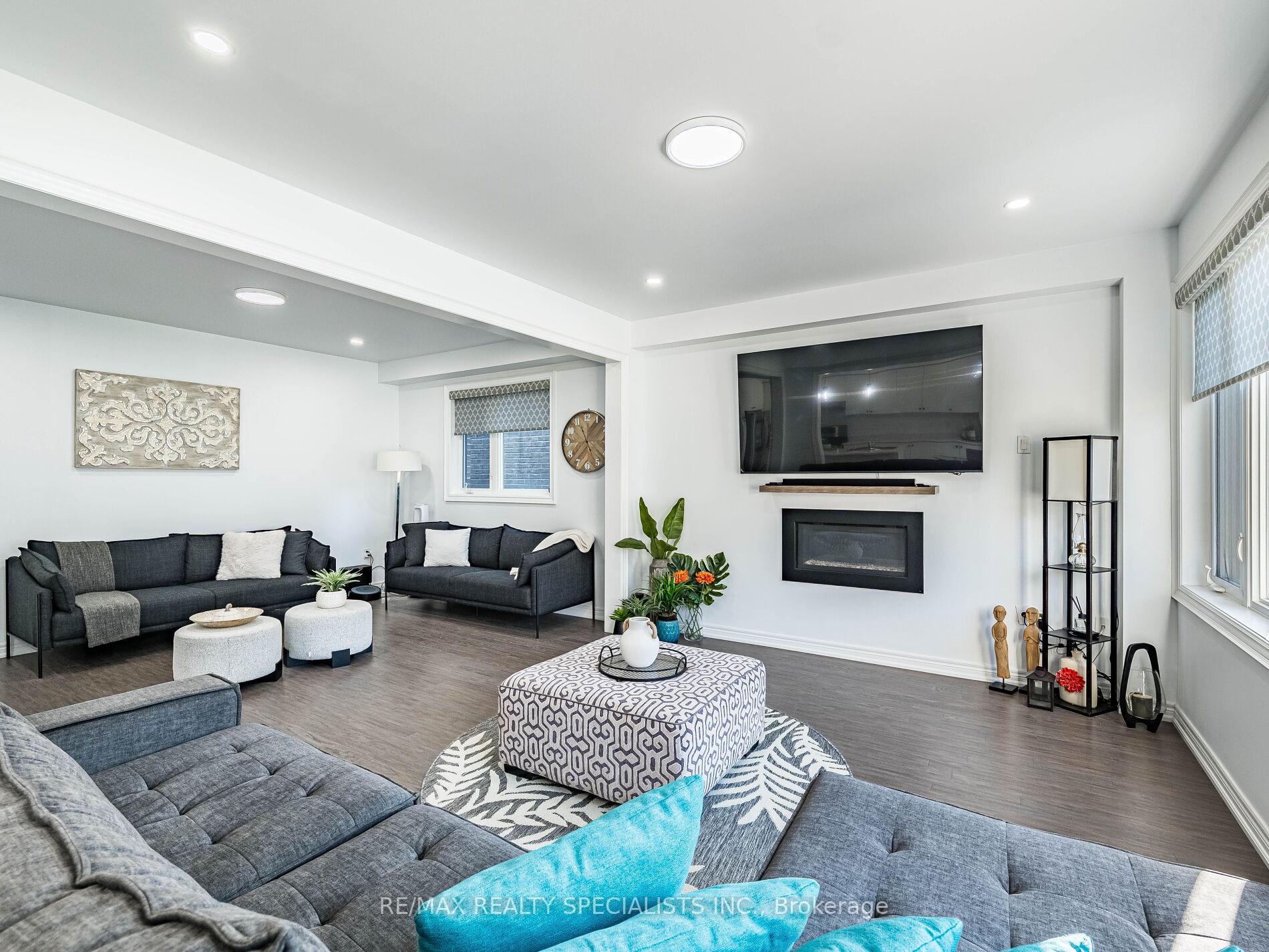 Photo 11 of 46 Forsyth Crescent, Brampton, Credit Valley — HOMEH